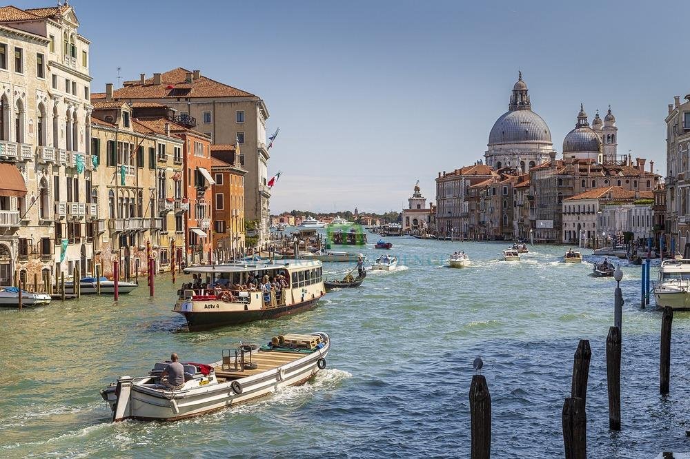 img/blog/25/lg/venice-gabbb07146_1280.jpg